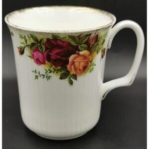 Royal Albert Old Country Roses Mug Ribbed Some Gold Loss To Rim